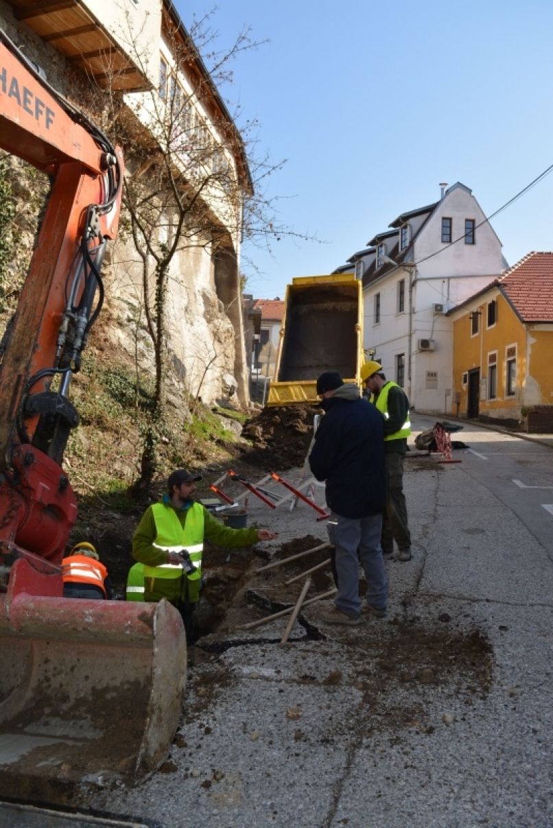arheologi, novo mesto