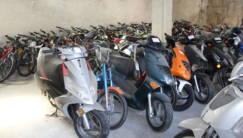 motorna kolesa, dražba
