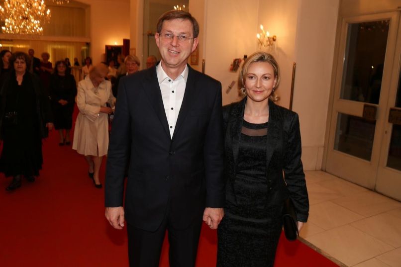 miro cerar, mojca stropnik