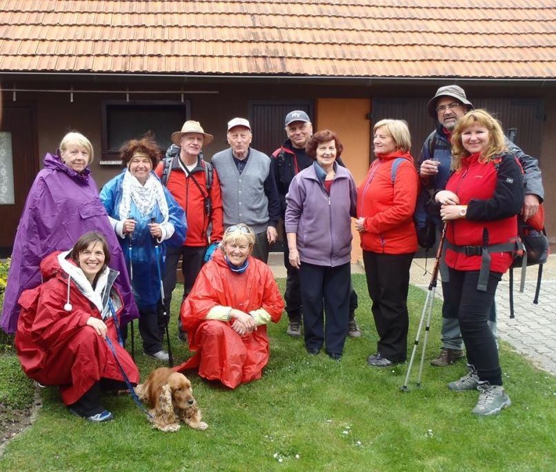 Pisano skupino pohodnikov so sestavljali tudi: notarka, rudar, vinogradnik in vodja knjižnice
