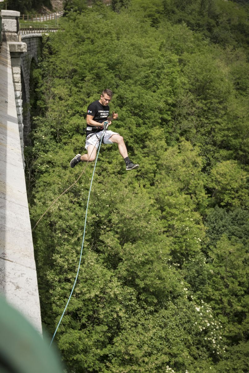 Prosti pad je ljubljanskemu akrobatu pognal adrenalin po žilah