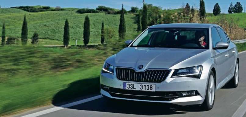 PREIZKUSILI SMO: Škoda superb