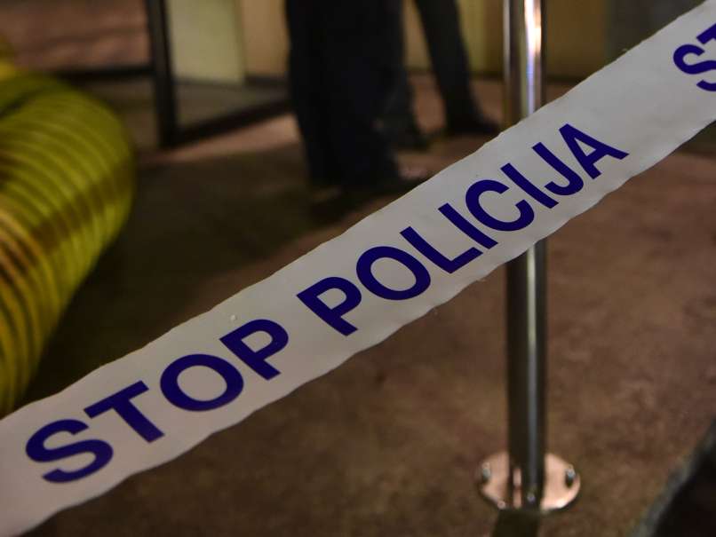 slovenska policija, policijski trak, stop policija, mercator