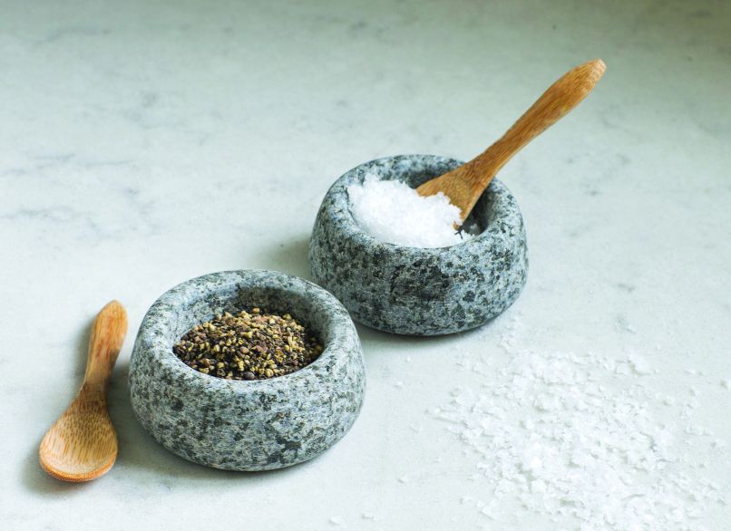 solinpoper Garden Trading Salt and Pepper Pots - Granite FOTO Garden Trading