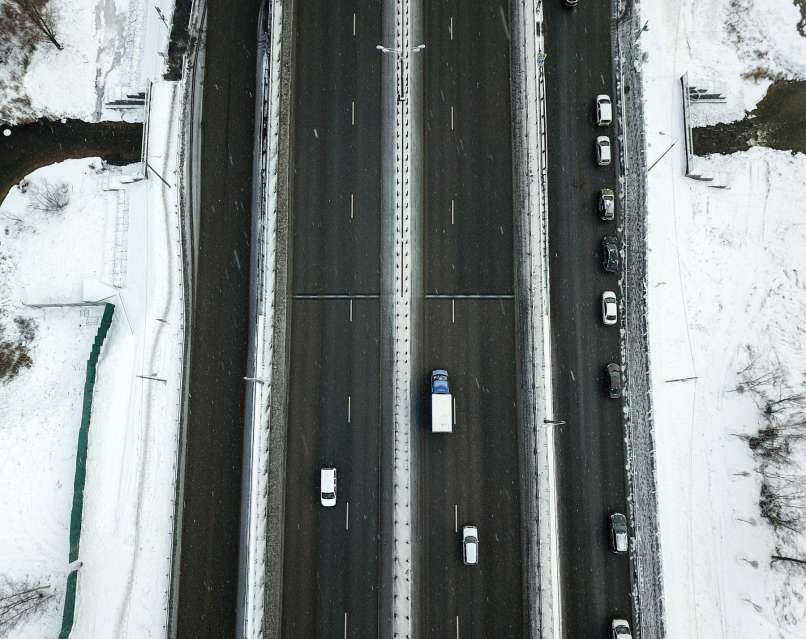 dron-nadzor prometa