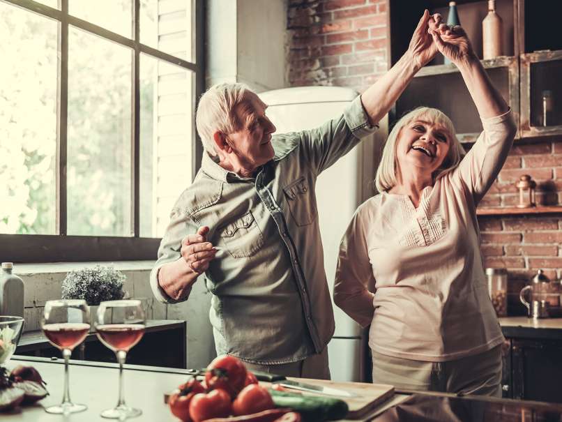 Growing_old_together
