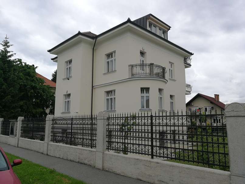 strekljeva 4