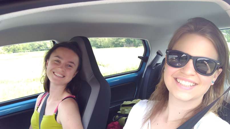 Katarina in Mirjam, avto