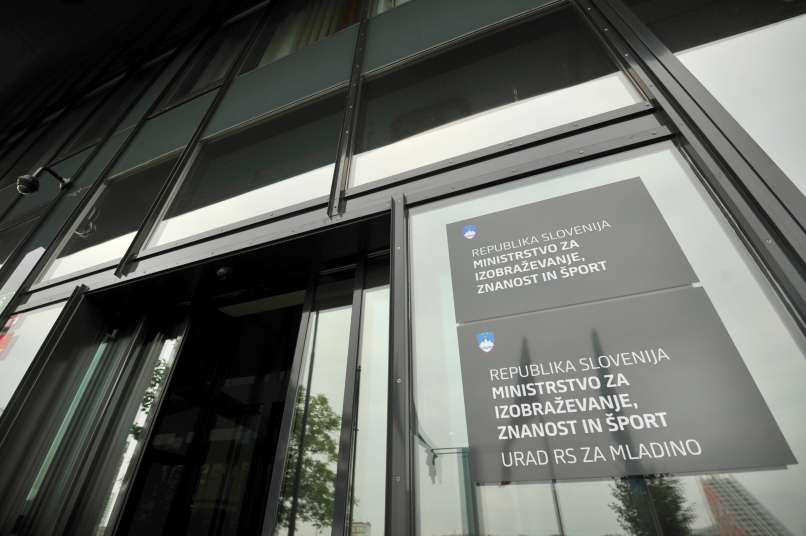 Na učiteljičine besede se je odzvalo tudi ministrstvo