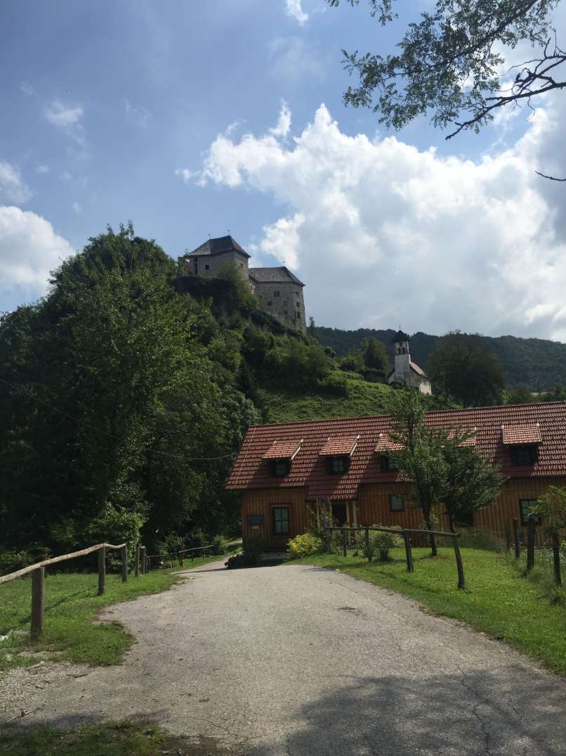 grad kostel