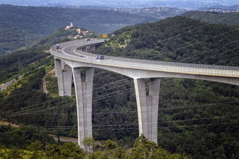 črni kal, viadukt