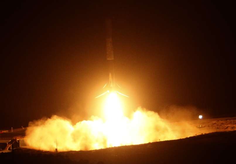 falcon 9_spacex_kalifornija 2