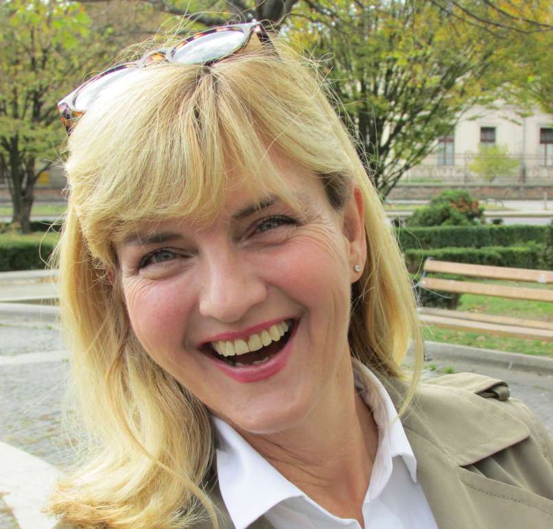 Sanja Doležal
