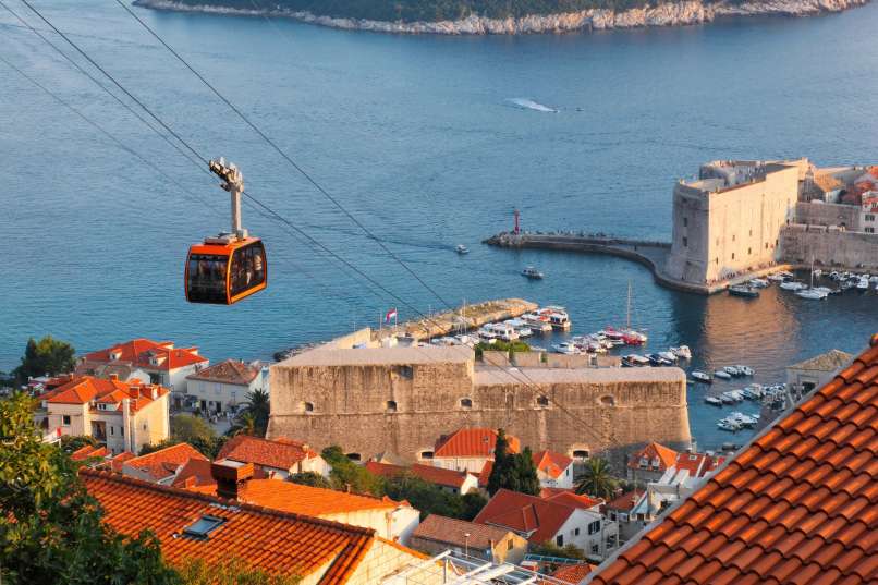 Znamenita dubrovniška vzpenjača