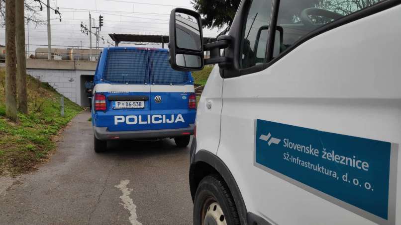 zalog, železniška postaja, policija, sumljiv predmet2