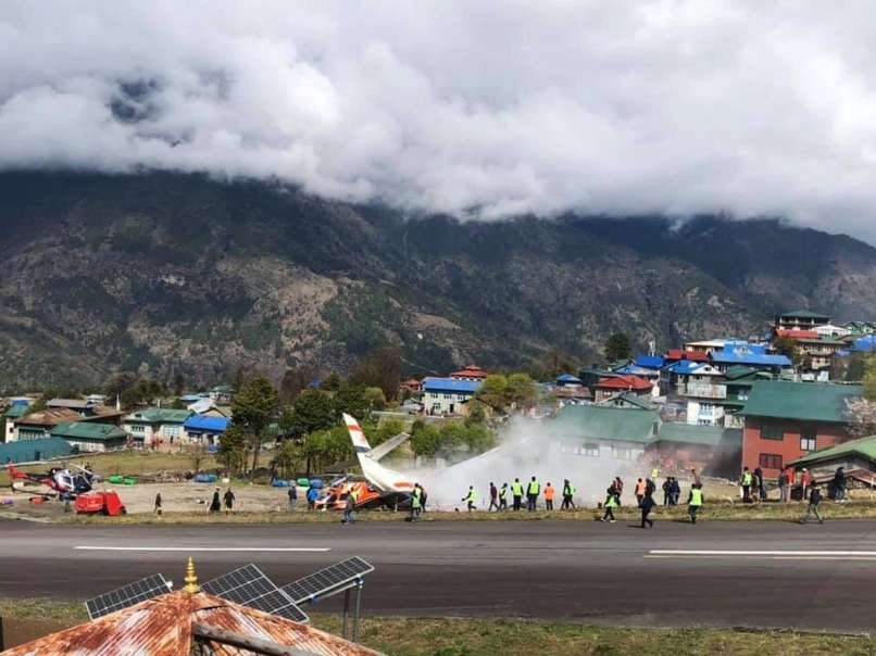 letališče lukla, letalska nesreča