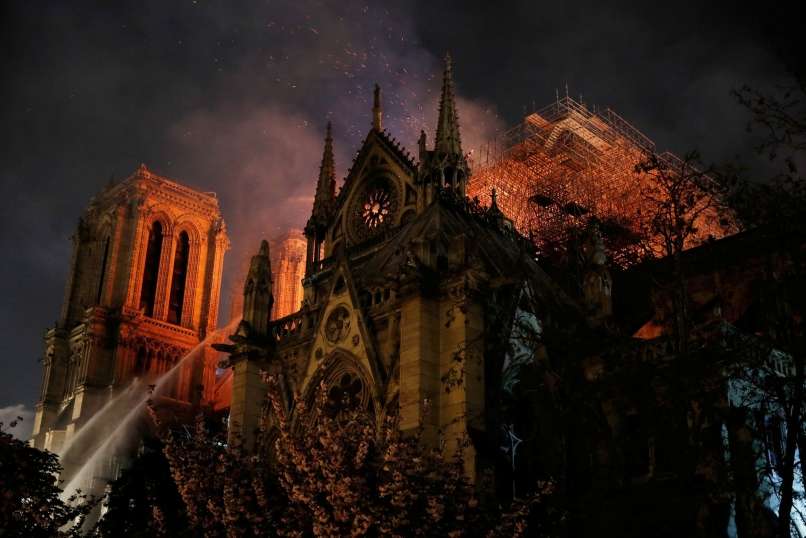 notredamska katedrala, požar9