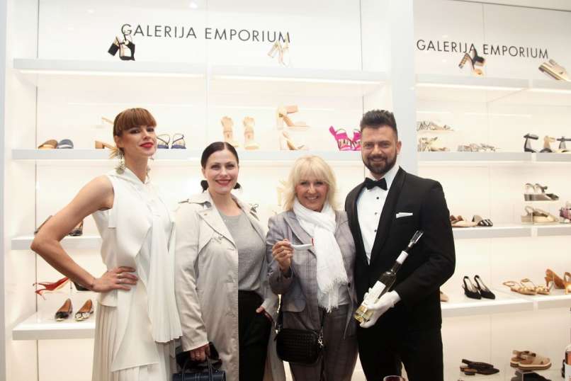 Karin Škufca, Nuška Drašček, Alenka Godec in Matic Vizjak