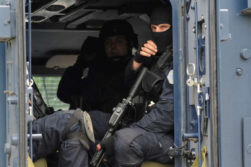 kosovo, kosovska mitrovica, specialci rosu, Zubin Potok