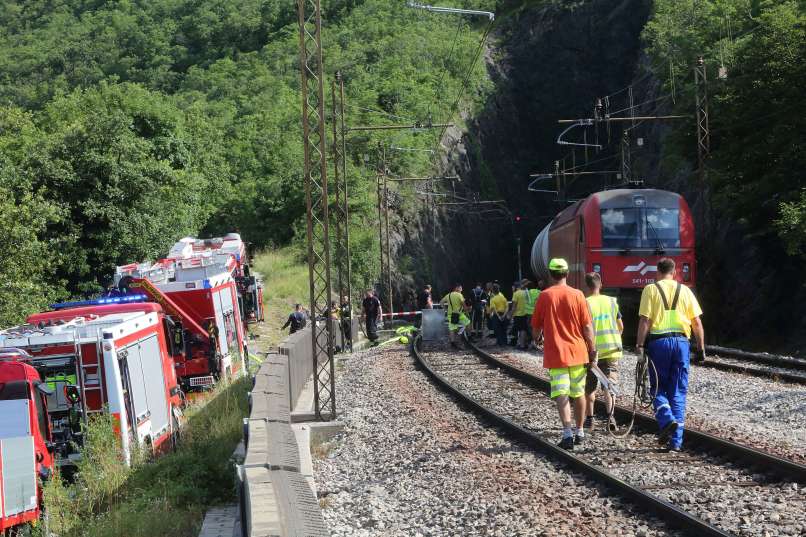 hrastovlje, iztirjenje vlaka2