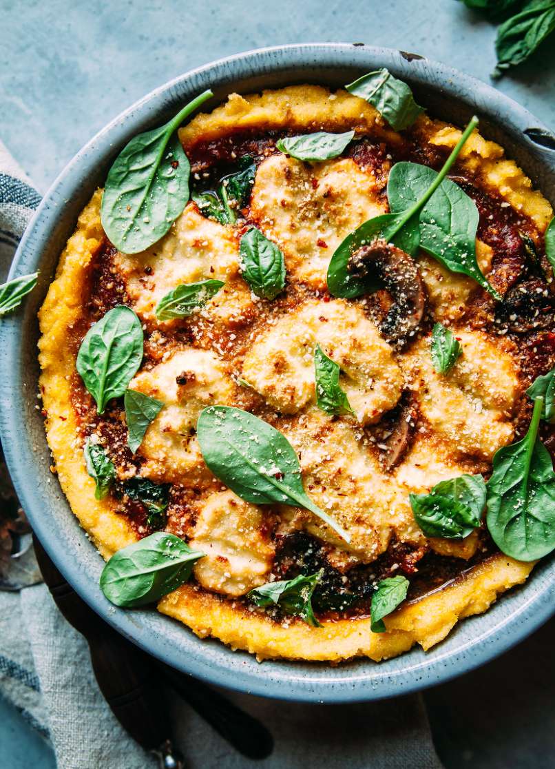 vegan-spinach-mushroom-polenta-pie-8(pp_w828_h1146)