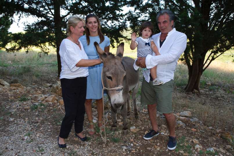 2_radolfi z druzino (1)