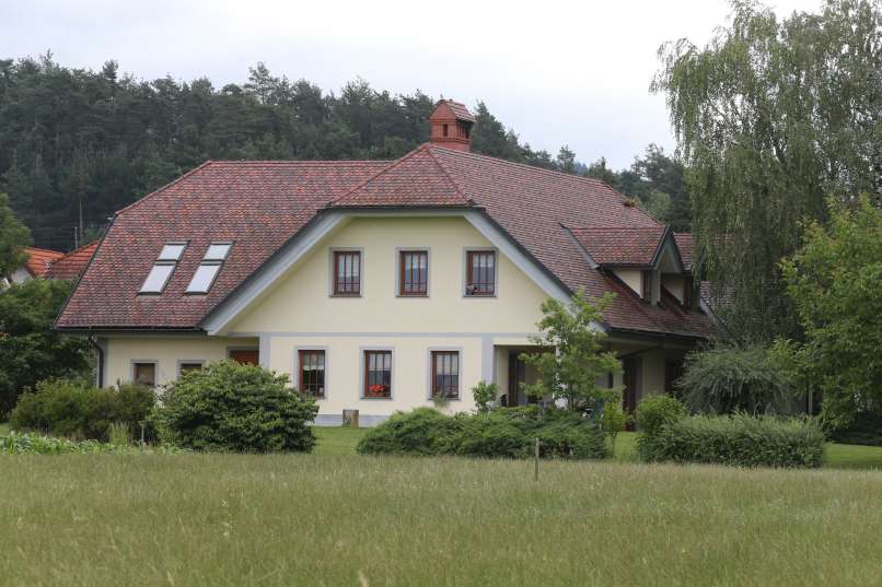 04-hisa sesok-pl
