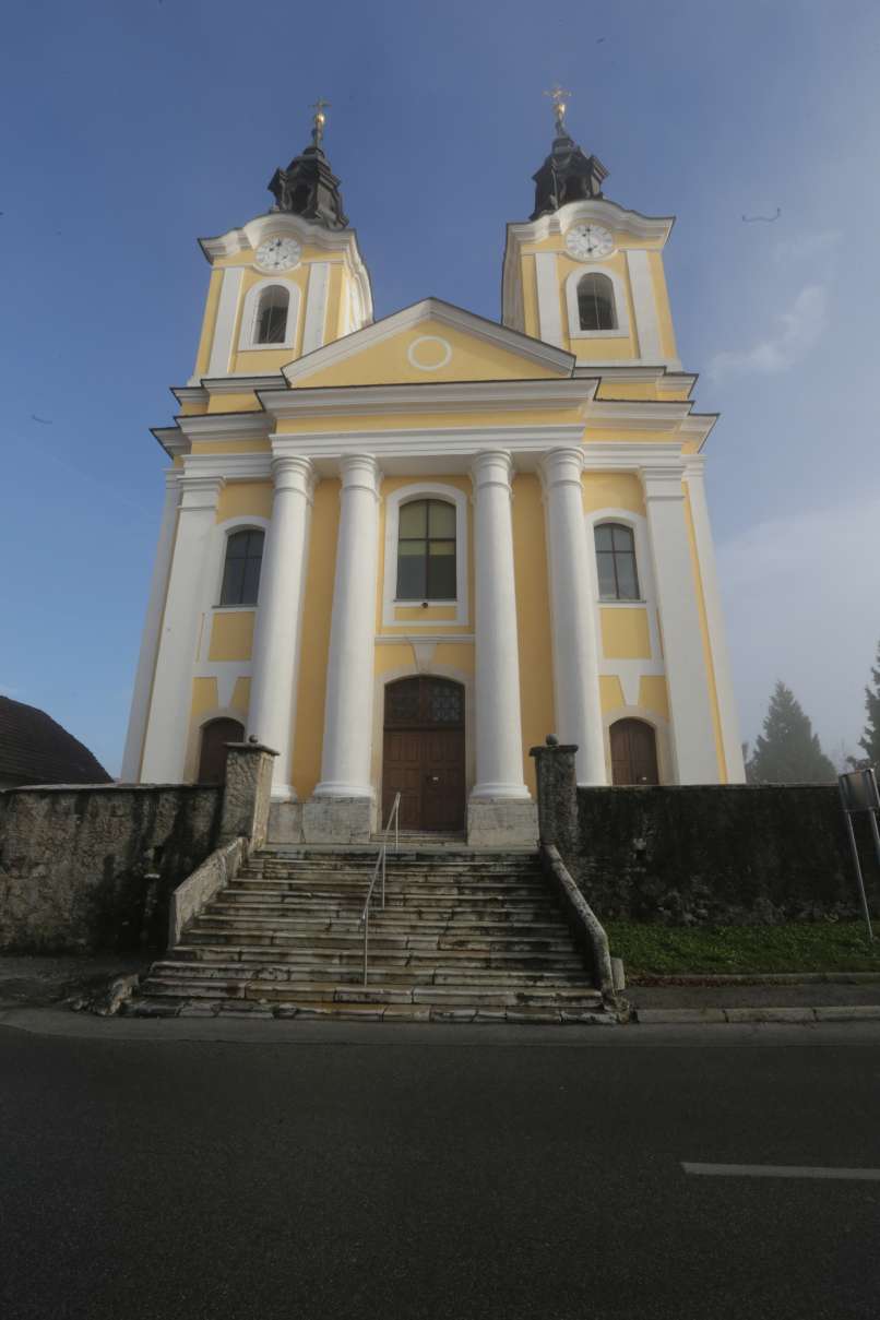 cerkev v raka-pl