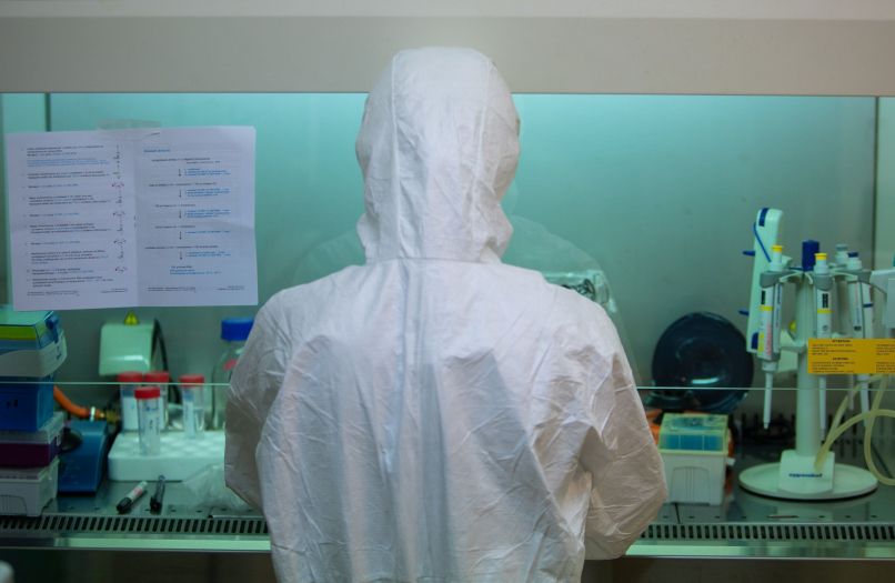 laboratorij, koronavirus