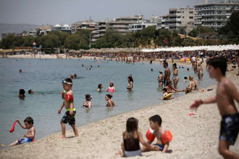 koronavirus, grčija, solun, plaža