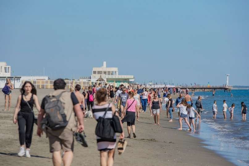 italija, koronavirus, plaže, lokali