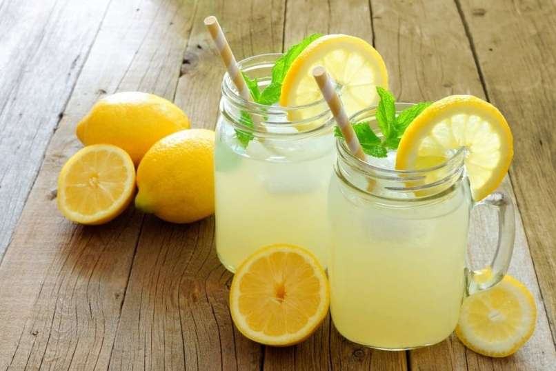 Quick-Blend-Paleo-Homemade-Lemonade-Recipe