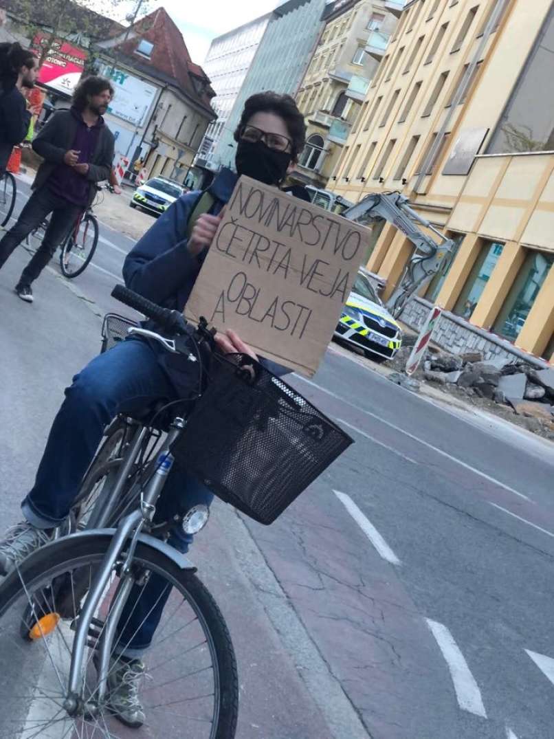 protest, rtv slovenija, tarča, janez janša