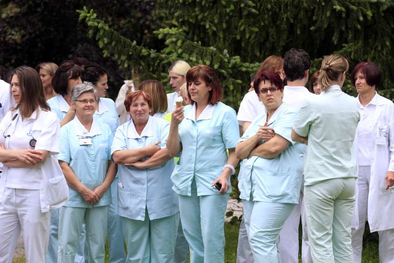 Slovesnost Klinike Golnik ob koncu epidemije