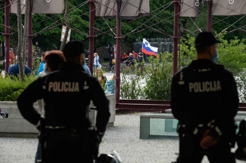 policija
