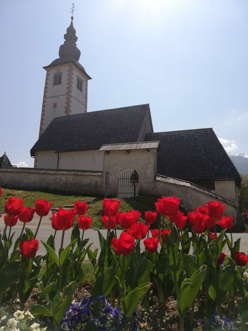 cerkev svetega janeza, ribčev laz