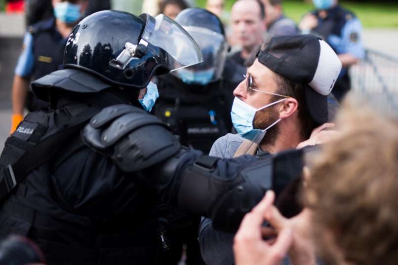 protesti
