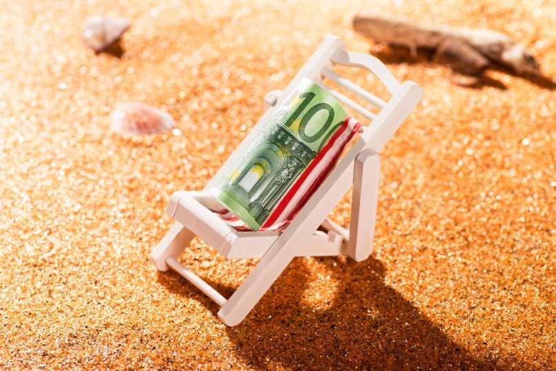 denar, plaža, investicija