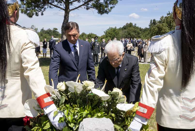 borut-pahor, sergio-mattarella, narodni-dom, spomenik-bazoviškim-žrtvam