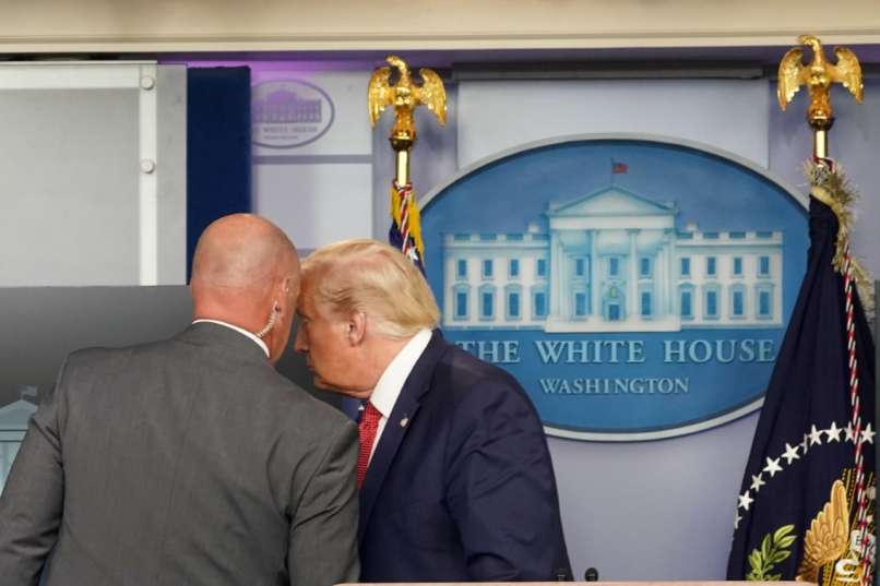 Donald Trump, Streljanje pred Belo Hišo