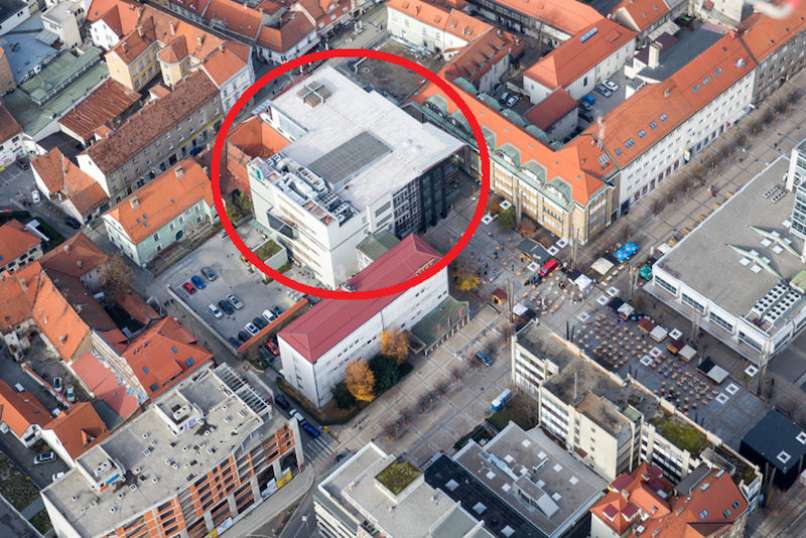 Poslovna stavba v središču Maribora