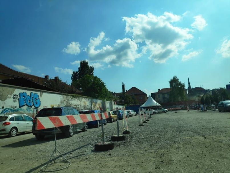 drive in, metelkova, bris, koronavirus, testna točka