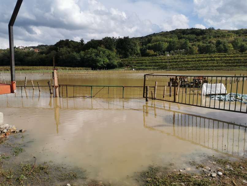 posledice neurij na goršikem, severna primorska, štab, poplava, padavine