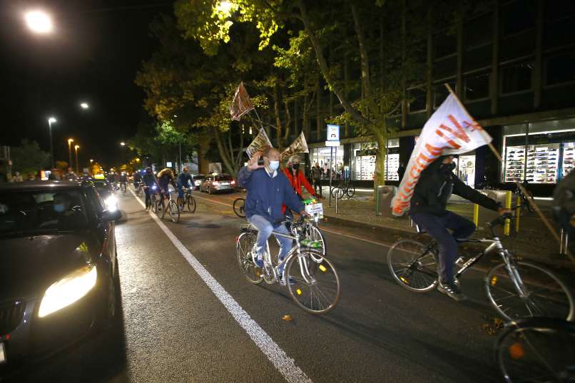 manifestantes, viernes 16.10