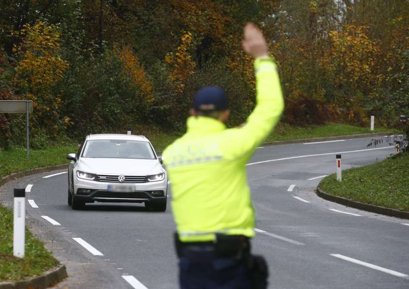 slovenska-policija, nadzor, kontrola, občinska-meja, koronavirus, covid-19