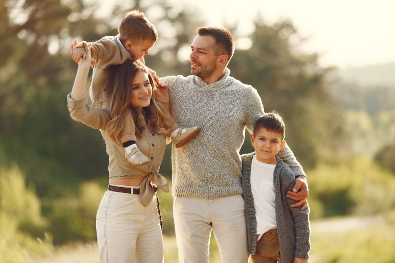 cute-family-playing-summer-field