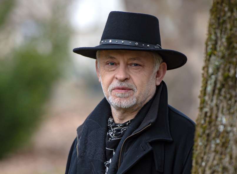 feri lainšček Bobo