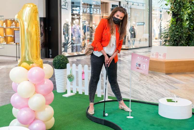 Rebeka Dremelj, mini golf