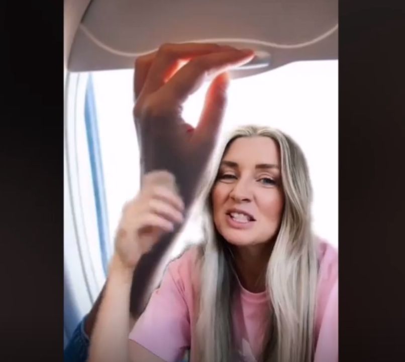 kat-kamalani, tiktok, letalo, stevardesa