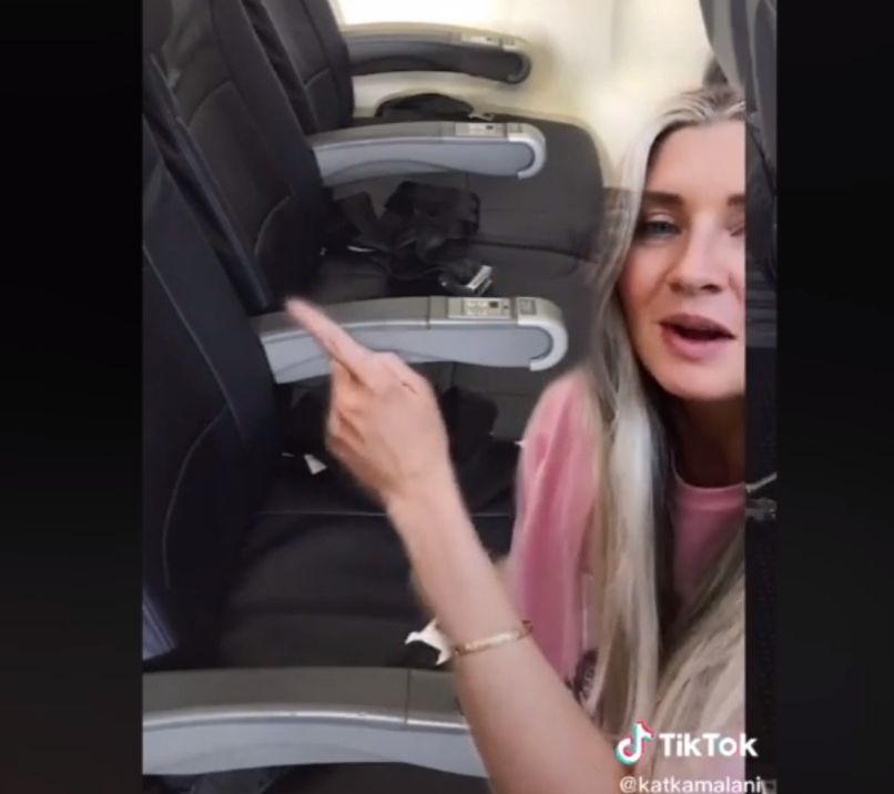 kat-kamalani, tiktok, letalo, stevardesa